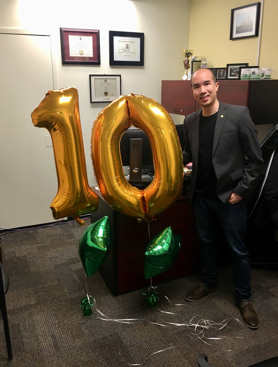 Has it already been 10 years @AlgonquinColleg?! I guess I started here when I was 15 😉. Time flies when you are having fun. It's been an honour to work with this amazing family @AlgonquinSS @Algonquinrl @AlgonquinSA @acEventManagemt @AlumniAlgonquin #Grateful #LoveMyJob