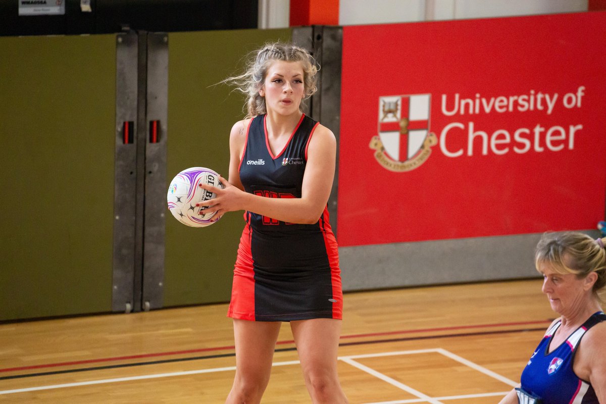 jonlingwood's tweet photo. A battling performance saw the netball team come out eventual winners during Varsity  @uochester @CSU_Warrington @wazza_netball #wearewarrington #wearewazza #wazza #varsity2019 #netball https://t.co/SQYwfS2GAl