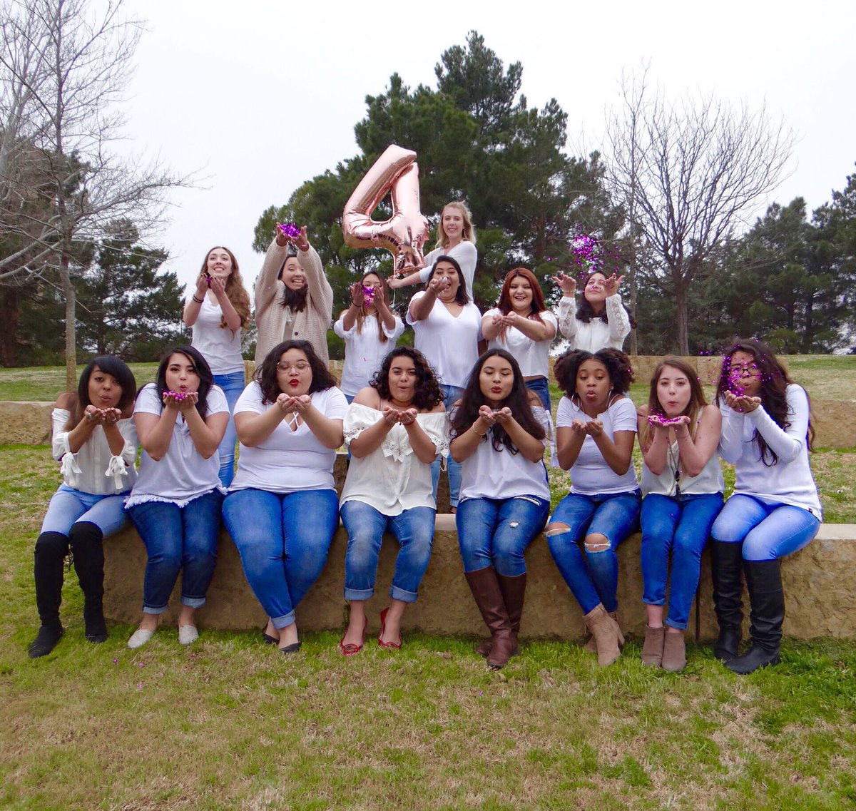 DAS_TexasTech's tweet photo. Four years ago 7 beautiful and amazing women founded Delta Chapter at Texas Tech and we are all here because of them, so to all 7 of our Fulgurous Founders, we say thank you💖#deltaalphasigma #pinkladies #celebration #ttumgc #texastech #multicultural #foundingweek #founders https://t.co/NT2oJitR9N