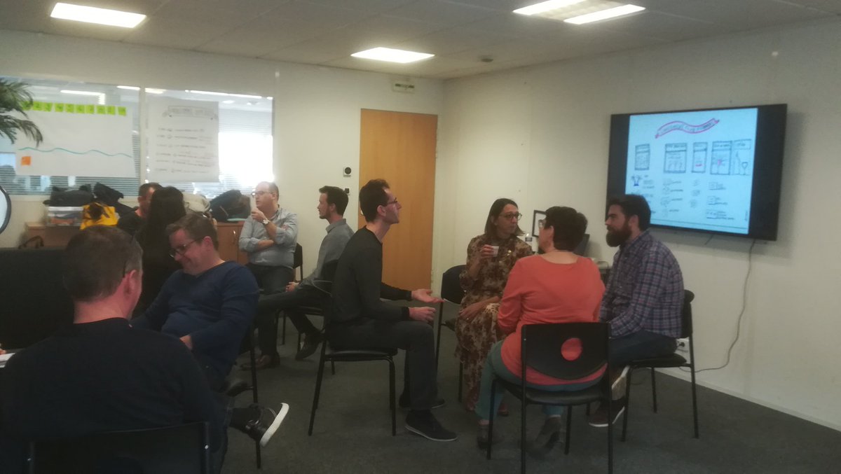 CPrefol's tweet image. En direct du village moto lancement de la seconde promo du club e commerce merci @bertrandmace44 @CCINantes