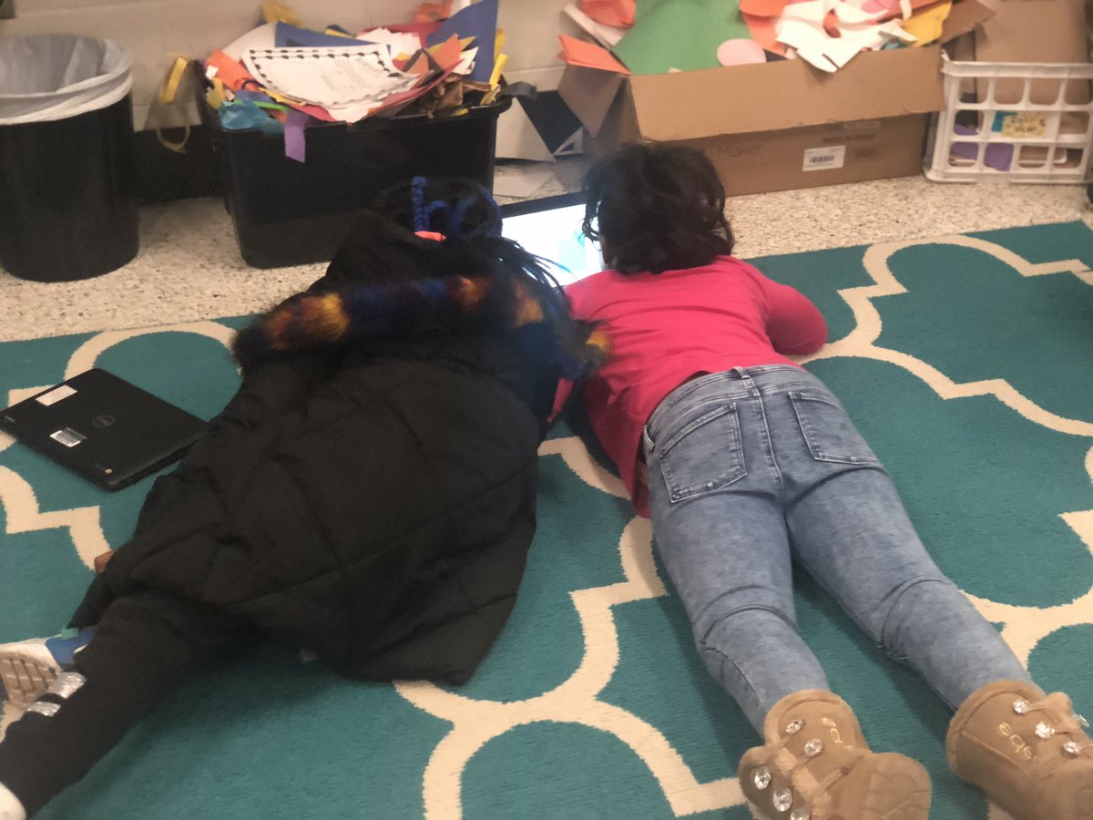 Elem_InnovaSHAN's tweet photo. #4thgrade Ss are hard at work planning their #watershed PSAs as part of a #MWEE experience. Ss will make a poster, slide show, or green screen video! @henrico_steam @ScienceHenrico #google #slides #STEAMbestof @HenricoKHB @KeepVABeautiful #idreamofsteaming https://t.co/xk7zfaMWsv
