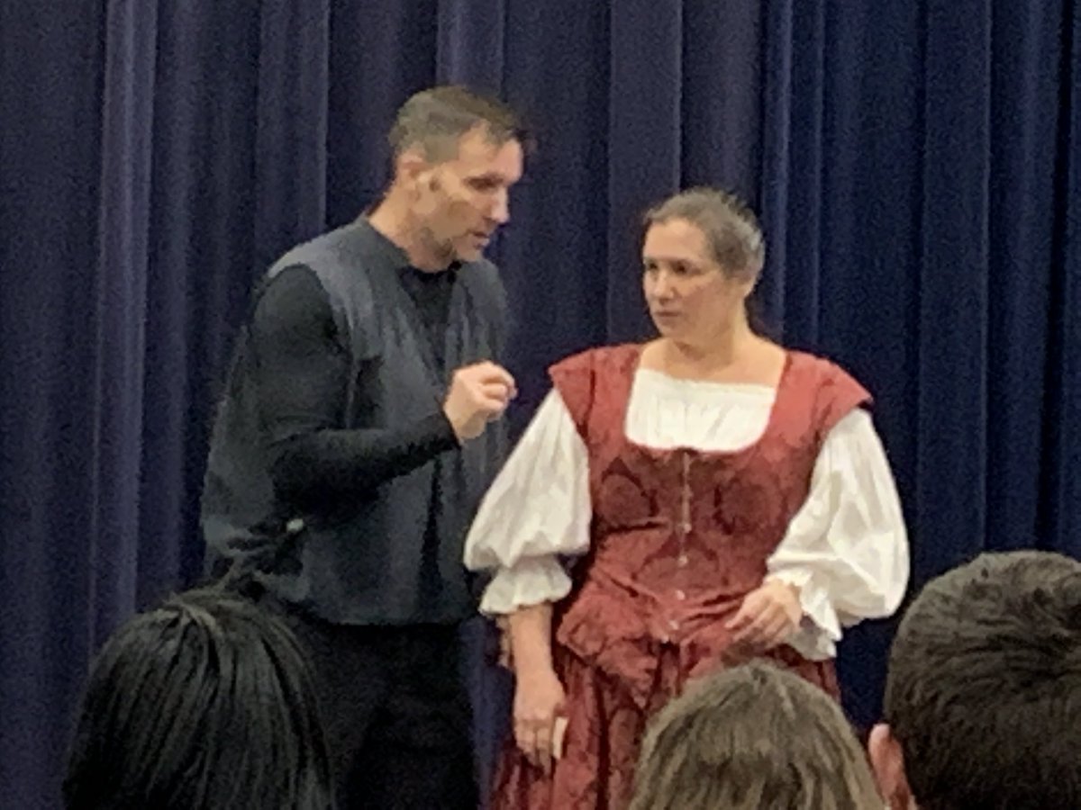 BayShoreSD_ELA's tweet photo. @KnighthorseKTC Hamlet and Ophelia 🎭 @BayShoreHS @BayShoreSchools #bssaef @BayShorePR https://t.co/SNqRJN1ppd