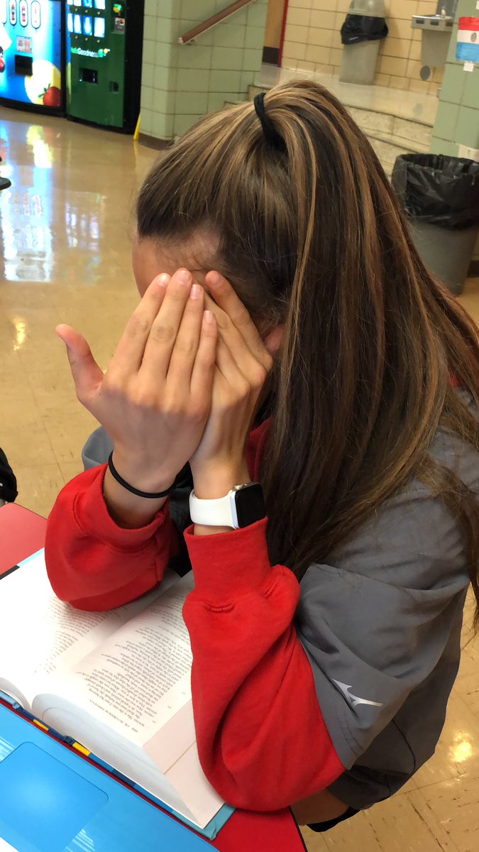 RedNationHHS's tweet photo. Come support this fine woman @lauren_lawson23 and rest of the lady Red Devils softball tonight at home @6 vs Central‼️‼️ #brak https://t.co/dPf5uliObd