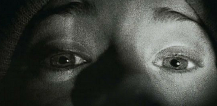 AudienceDirects's tweet photo. 1999's #TheBlairWitchProject revolutionised the way modern movies are marketed. @alyssabereznak has written a fascinating &amp; expansive article on the film's legacy, read it here: https://t.co/Hktfe0Npj3 … #inspiration #filmmarketing https://t.co/T9CKlbCmsP
