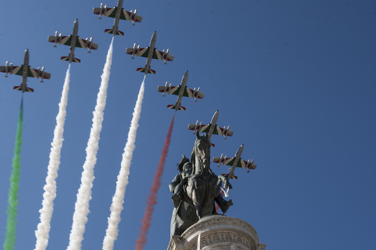 SenatoStampa's tweet photo. #AeronauticaMilitare. Il #RegioDecreto #28marzo 1923 n. 645 istituisce la #RegiaAeronautica → https://t.co/ncdkcloqfB Il primo Comandante Generale è Pier Ruggero Piccio, #SenatoredelRegno dal 1933 → https://t.co/2Qubf9jMl7 #96AM https://t.co/Rf5WhRsl37