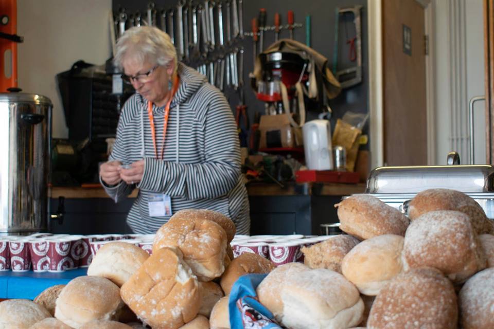 We have a number of crews; fundraising, lifeboat, and ground crews. Sunday showed them all working together to support the <a href="/gpsportiw/">GP Sport</a> cycling event. Turned out to be something amazing. #FLifeboat #iow #FreshwaterBay (pics: @FreshwaterFire <a href="/sallie_ryan/">sallie ryan</a>)