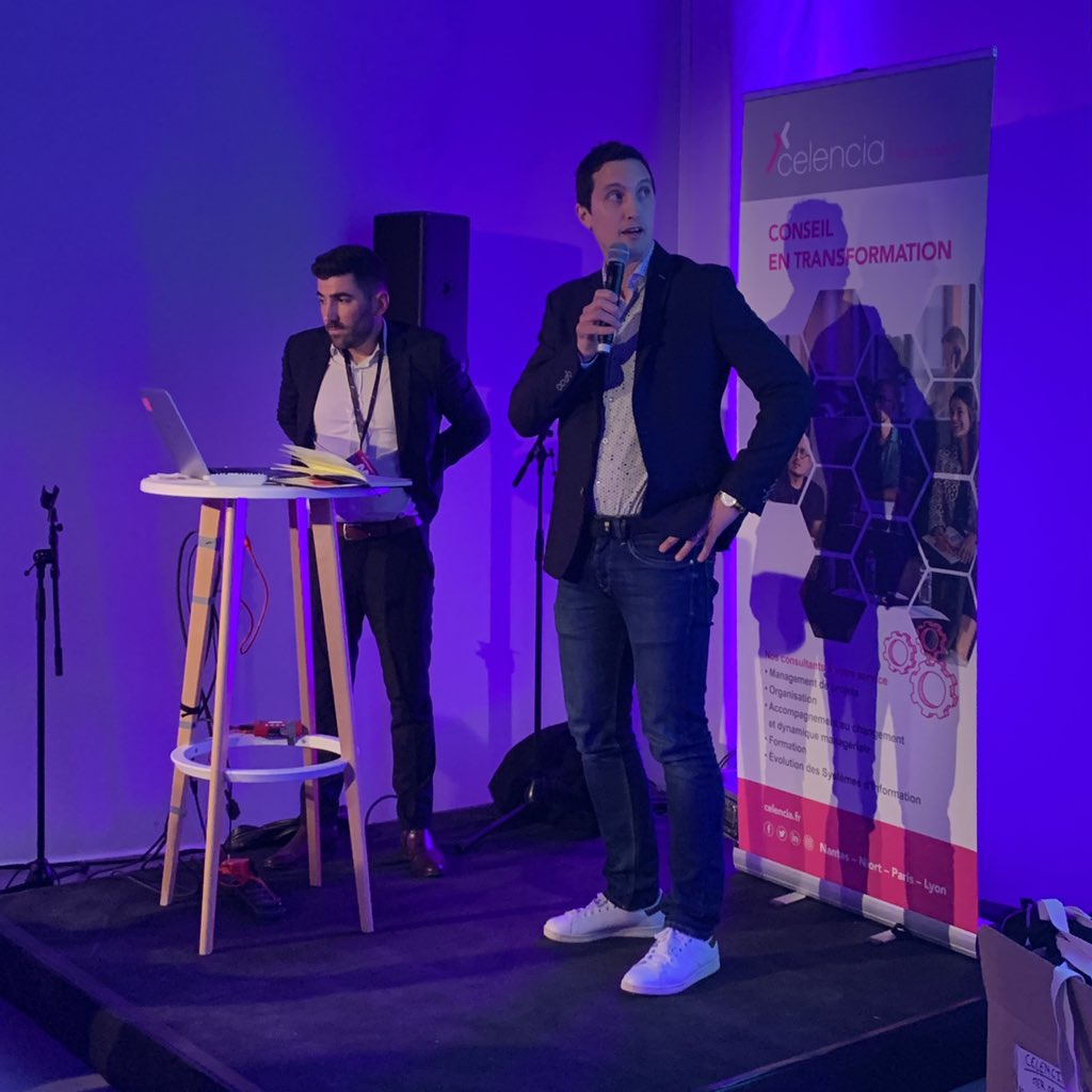 Alex_Nault's tweet photo. #StartupFlash #NiortNumeric #v2 les grands comptes pitchent devant les startups du @reseauSPN et d’@adnouest. Une initiative #OpenInnovation avec @celenciaconseil ! https://t.co/A4VZXXkdD0