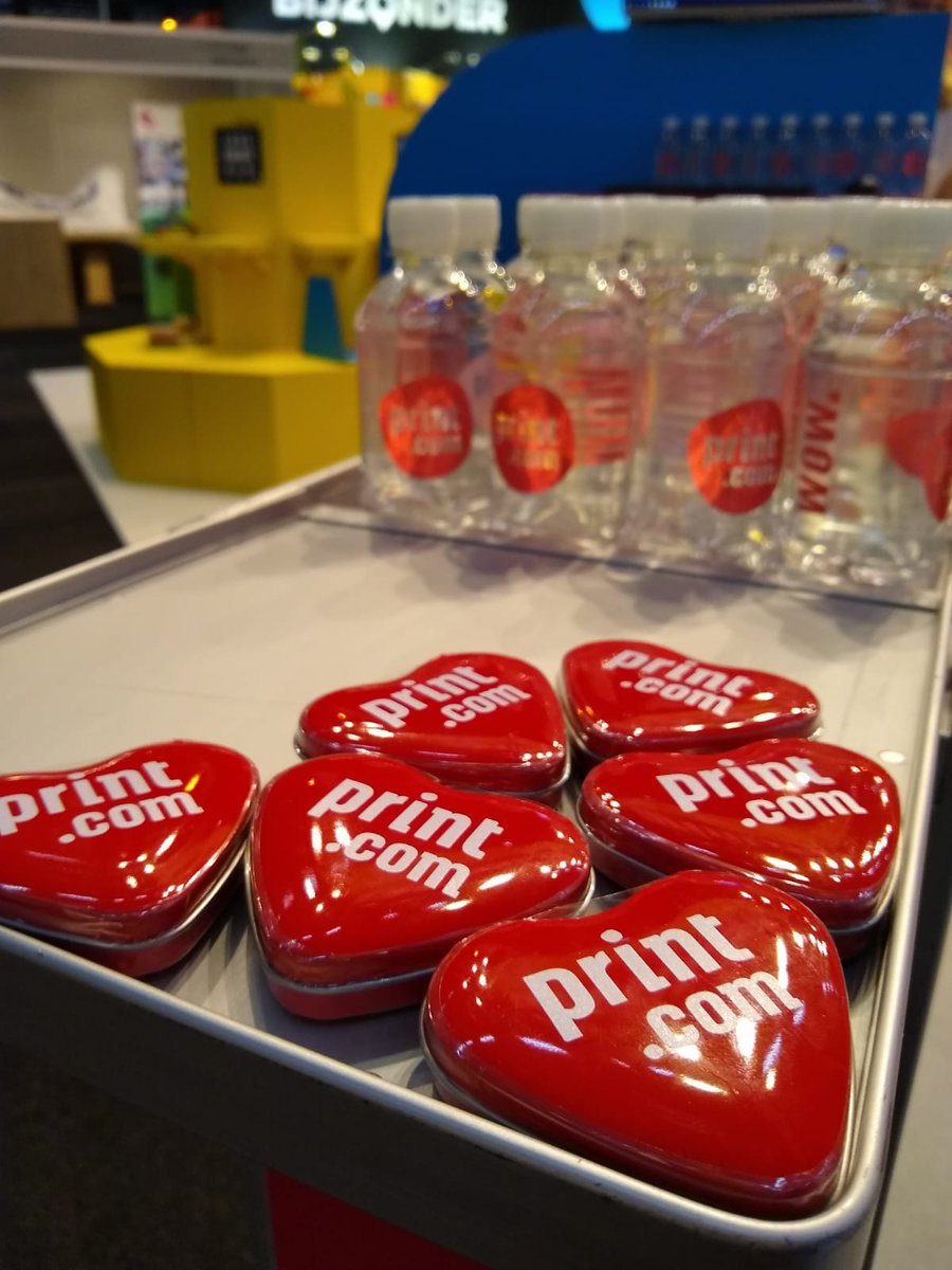 Printliefde in overvloed op stand F120! #signprintexpo #standf120 #printdotcom #ambacht #passie #creativiteit #frequentflyer #firstclass