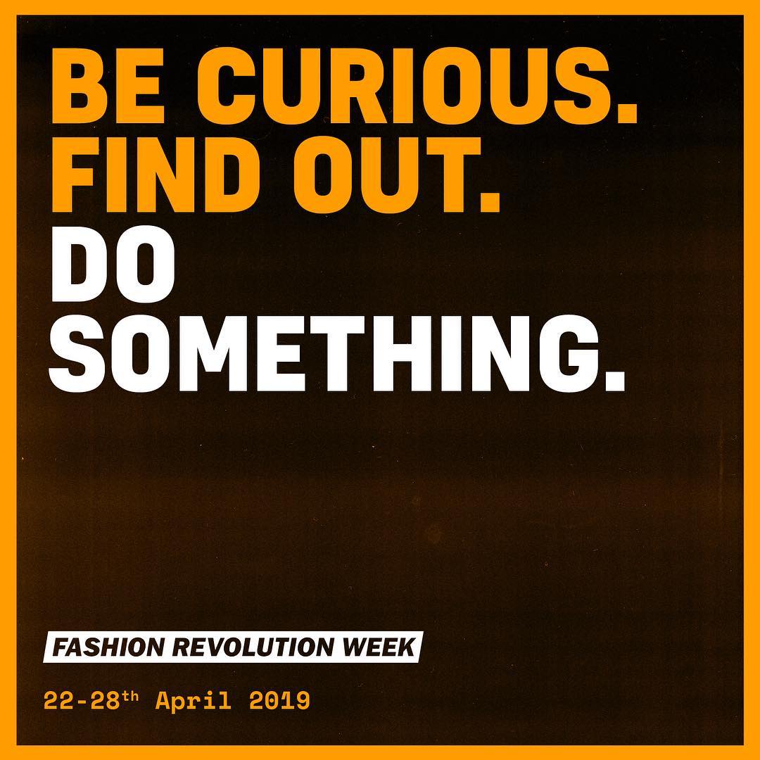 Fash_Rev_Finl's tweet photo. Enää alle kuukausi aikaa Vaatevallankumoukseen! 🤩
Haastamme teidät kysymään yrityksiltä #whomademyclothes ja toivomme mahdollisimman monen yrityksen vastaavan. 👂Me haluamme tietää ketkä valmistavat vaatteemme ja asusteemme. https://t.co/kBxYyh3Kfs