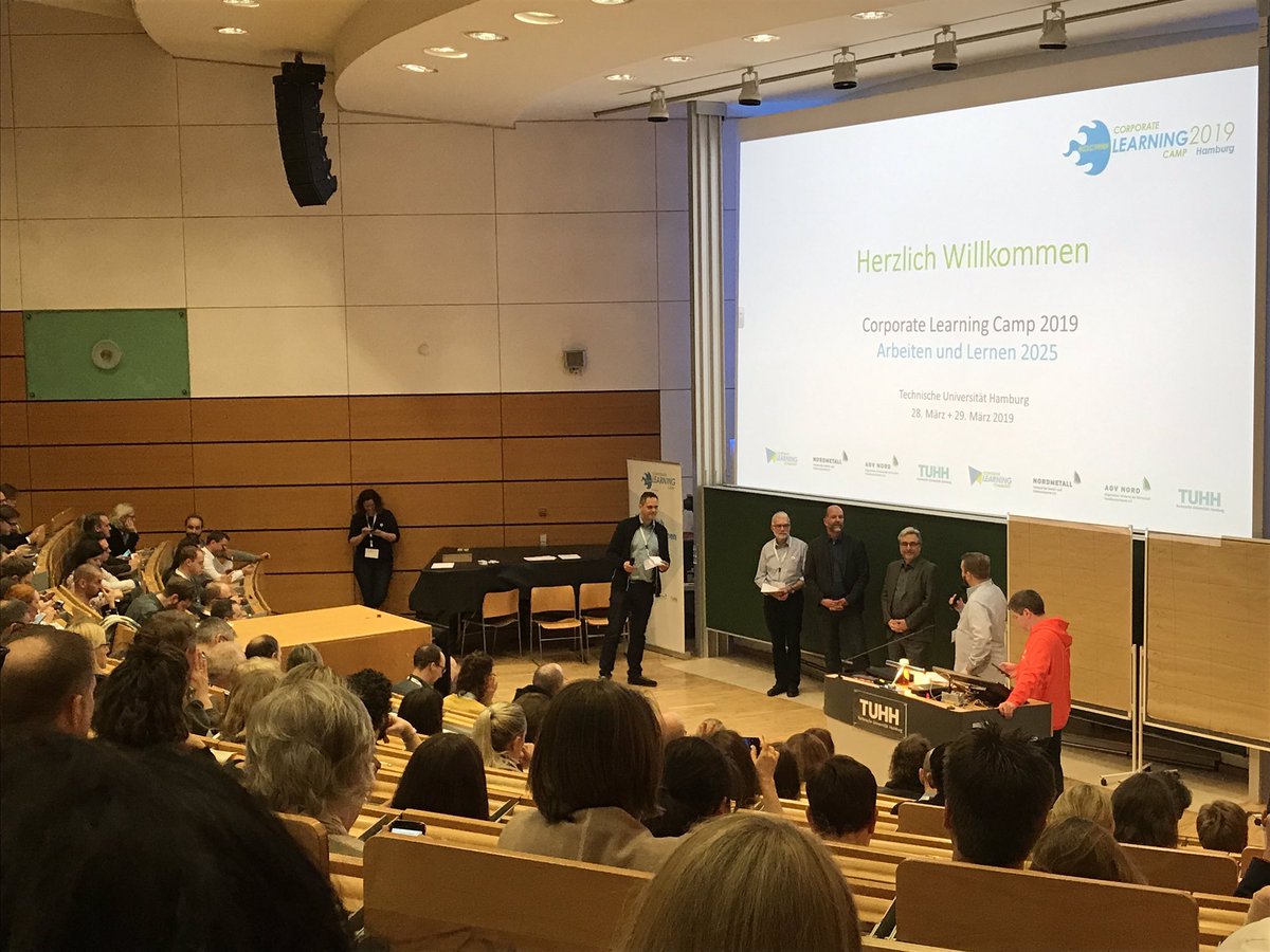 florianbesser's tweet photo. Heute beim #CLC19HH Corporate Learning Camp 2019 in Hamburg 
Bin sehr gespannt auf den Austausch!
Ist noch jemand hier? https://t.co/Dk6qg6hijd