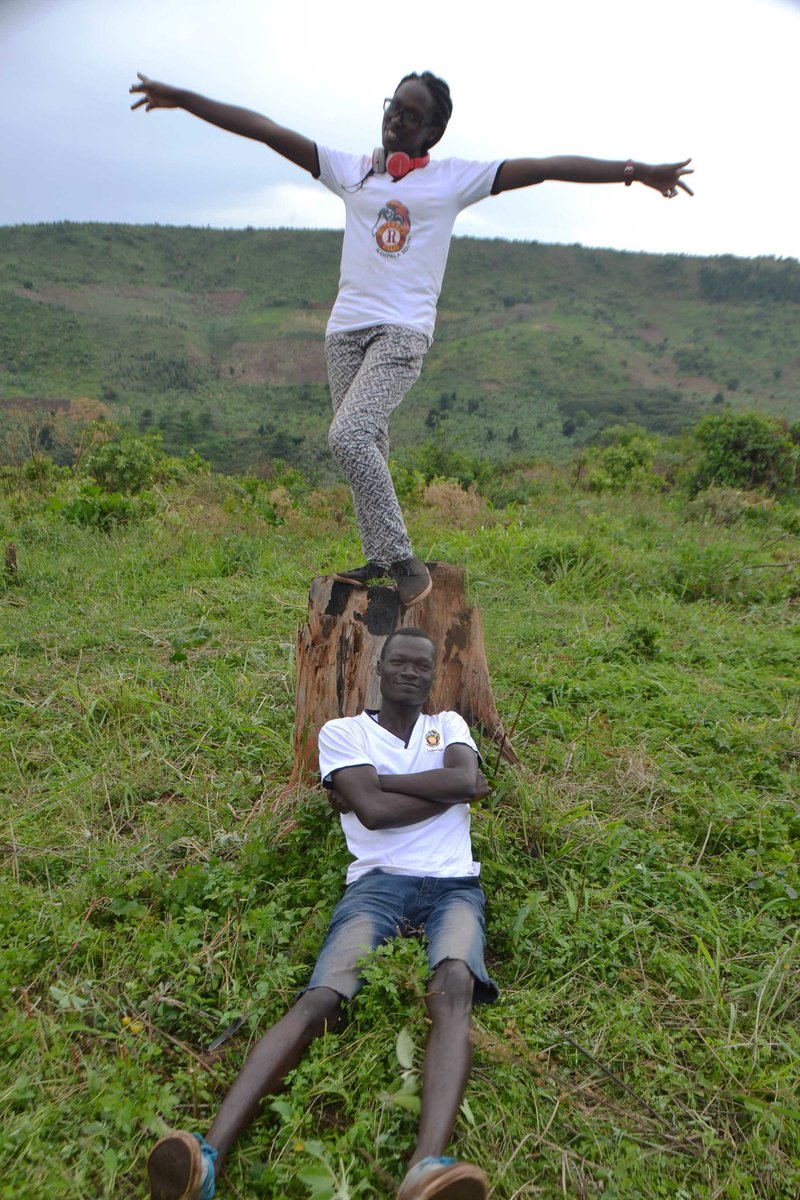 akenakheno's tweet photo. @MaigaMark @RotaractKarura @RichieMutabazi @RctKampalaSouth @ThatDonKevo @KampalaSouth @julieimmy Me i planted so many and lost count. All i could do after was relax and enjoy nature. https://t.co/RT04Glbklg