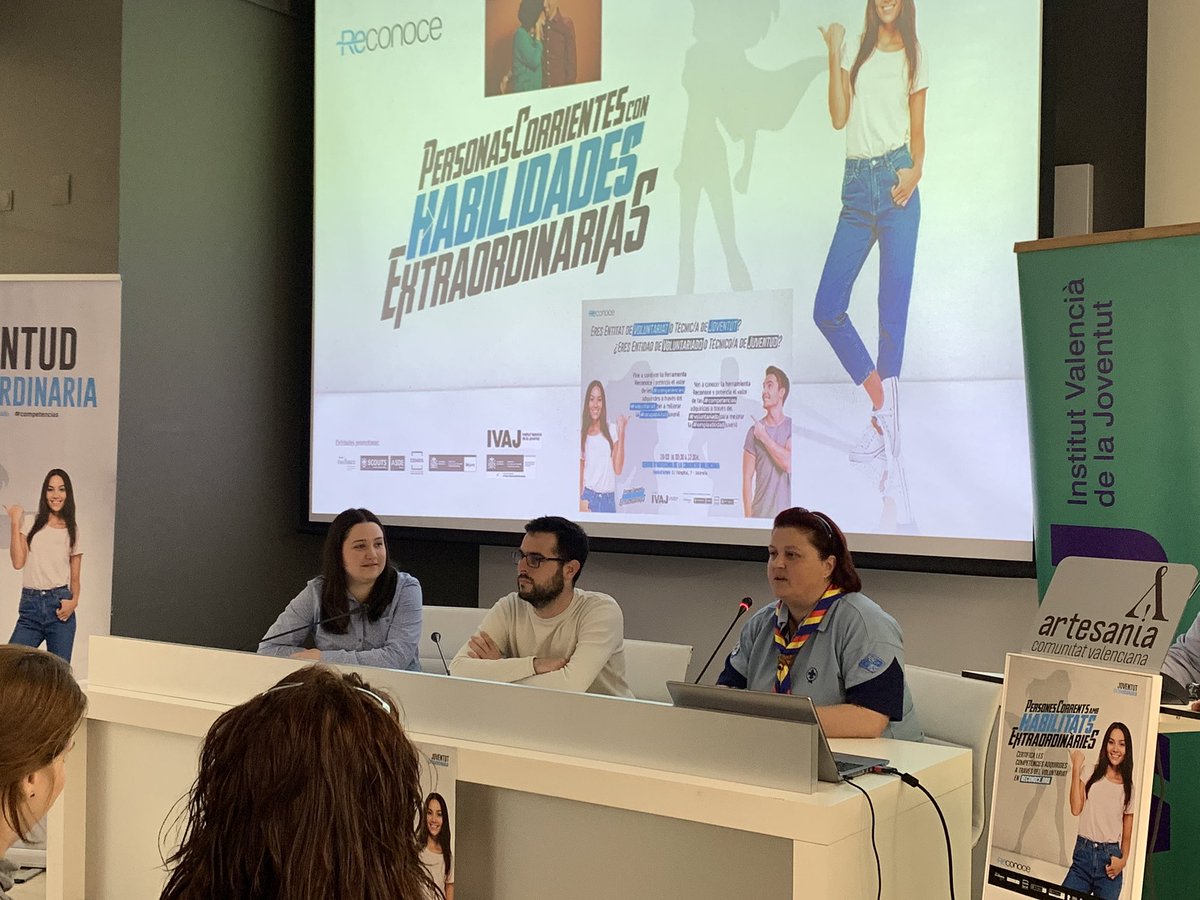 RedReconoce's tweet image. “Apostamos por @RedReconoce porque para nosotros es una responsabilidad con respecto a nuestros voluntarios y voluntarias el poner en valor habilidades sociales en su contacto con educandos y educandas.” Victoria Manero, @scovalen