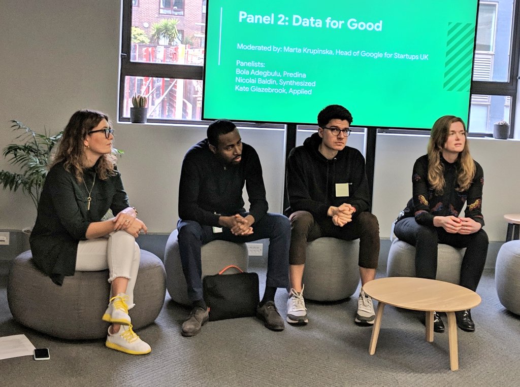 How can we use data for good? "There is no war on talent. Instead we need to rethink how we hire." <a href="/mmeentrepreneur/">Marta Krupińska</a> in conversation with <a href="/kateglazebrook/">Kate Glazebrook</a> from <a href="/beapplied/">Applied</a> on the importance for anonymizing data sets to remove bias in hiring process.
