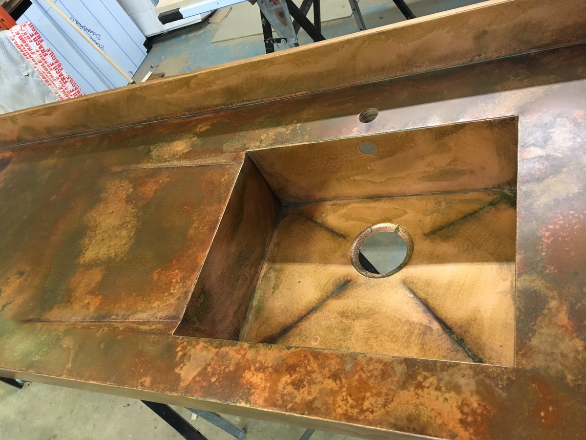 mpmengineering's tweet image. An aged #patina #copper #worktop leaving us today, this one is 3.7M long! With our indent sloping drainer, #welded #coppersink integrated rear upstand and #hob cut out #patina #bespoke #copper #interiordesign #design #kitchen #ukcopperworktops #copperworktops #uk #london #sink