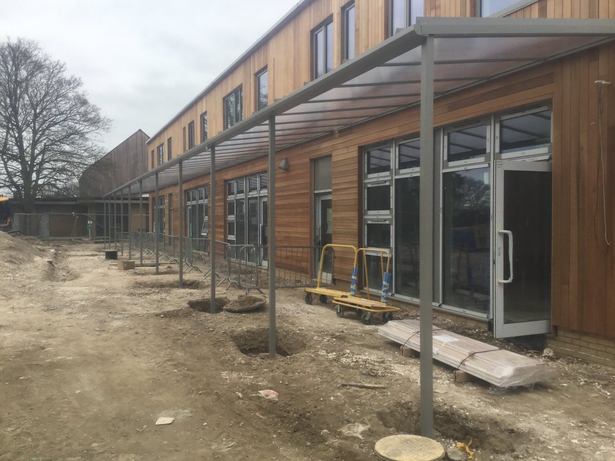 RM_Install's tweet photo. 35m Walkway - Basingstoke https://t.co/ic0CAY8j8F