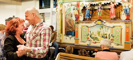 Beleef o.a. @MuseumSpeelklok op geheel andere wijze tijdens de Blind Walk. Schrijf je in via blindwalk.nl #wandelen #goeddoel #oogfonds #bv1d #utrecht #belevenis