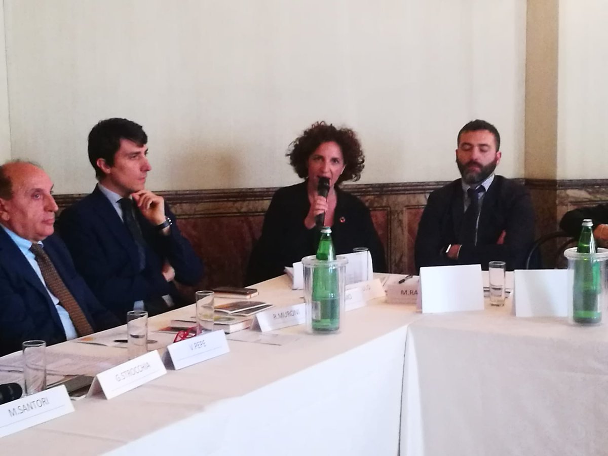 WEC_Italia's tweet photo. Magliulo @Edison4Gov @EdisonNews punta su  #innovazione e #sostenibilità, oggi riconosciuta come opportunità di business.Esempi di una nuova strategia aziendale, progetti a diversi livelli che puntano alla #trasformazione, necessario #confronto con gli stakeholders @francescamag https://t.co/ibV9QIHEoP