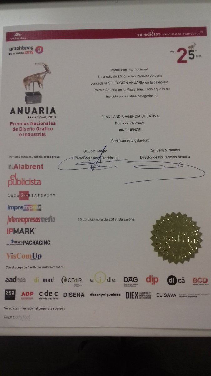 planitweets's tweet photo. Por fin tenemos nuestro #premio Selección #Anuaria :)
#felizjueves #designer #design #designthinking #Ad #Publicidad https://t.co/Zb4OOIh6K6
