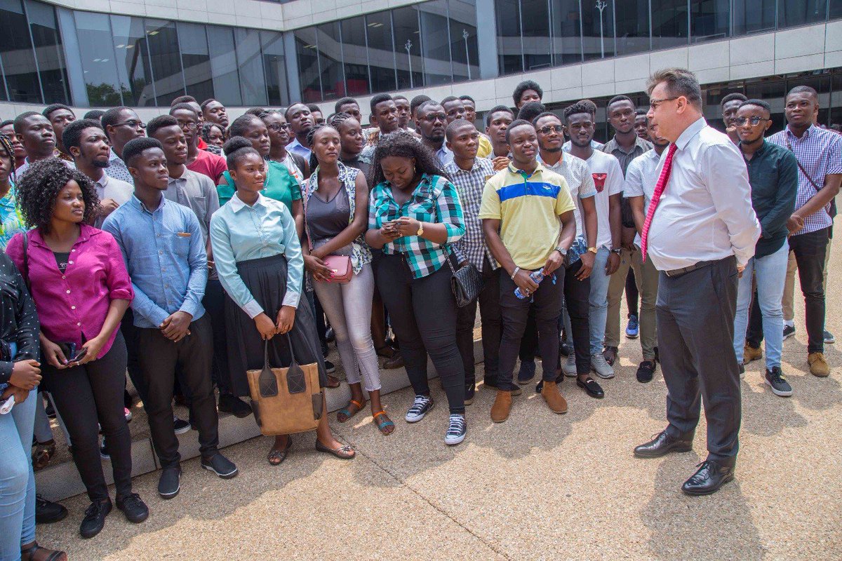 AskGCNet's tweet photo. Flashback to when we received 3rd year Computer Science students of the from the Kwame Nkrumah University of Science and Technology (KNUST) on an educational tour. The tour was part of efforts to bridge the gap between industry and academia. #GCNet #B2BPartner https://t.co/nbR629tkC3