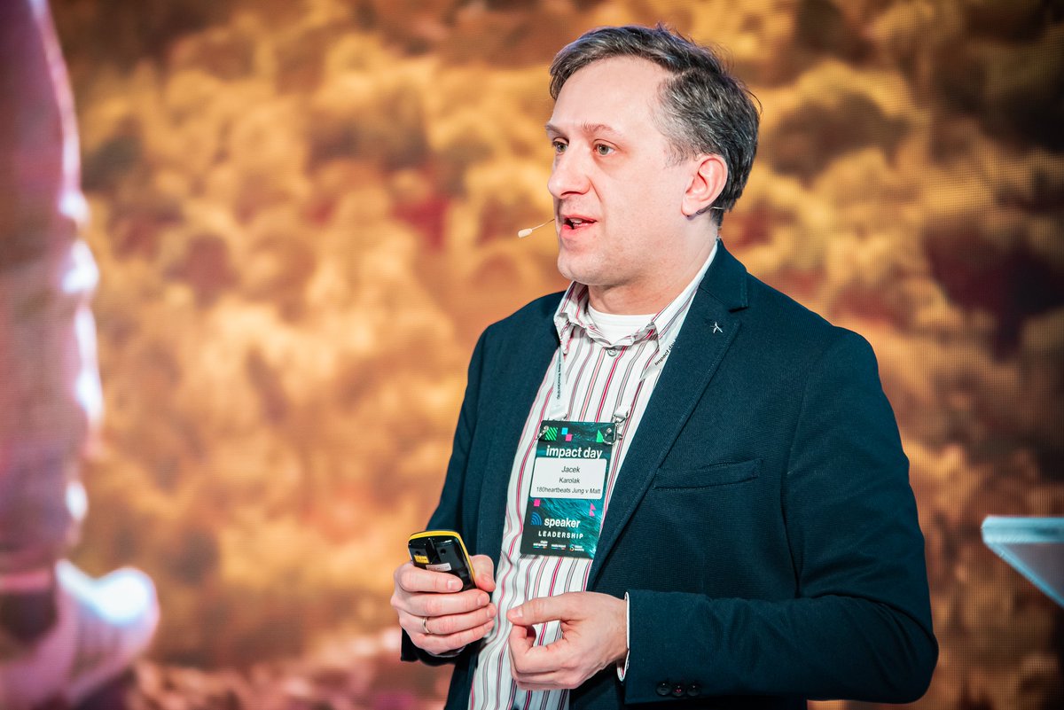 MediaImpactPol's tweet photo. O tym z jakimi zmaganiami muszą się mierzyć marki w dobie internetu mówił Jacek Karolak z @180heartbeats 
#ImpactDay #leadership #marketing #challenges https://t.co/9yPcrgIr4J