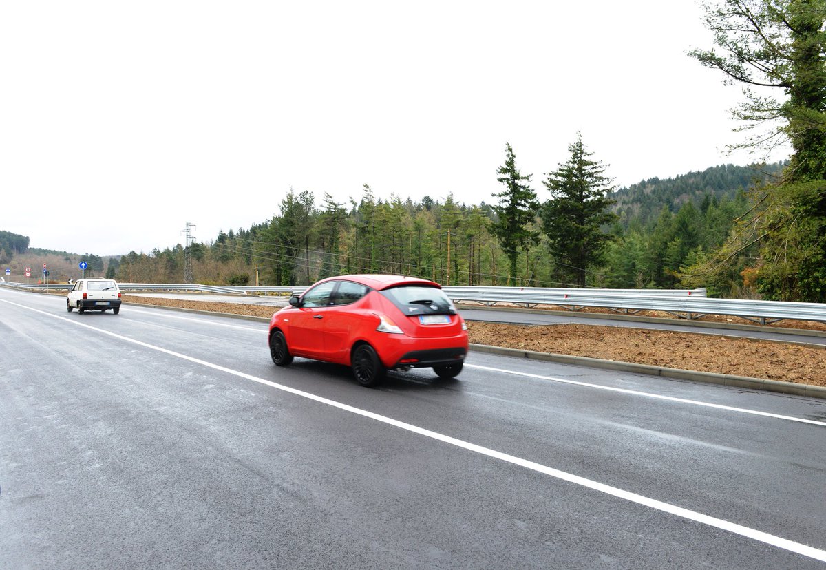 StradeAnas's tweet photo. #Calabria: aperto al traffico nuovo tratto #SS713 “Trasversale delle Serre” tra Cimbello e Montecucco, nel comune di Simbario
▶️ avanzamento complessivo della nuova infrastruttura è giunto al 66%
▶️ previsto entro l’anno l’appalto di ulteriori 3 km ⤵️
https://t.co/CJmMfx3xVp https://t.co/oZsZZq992L