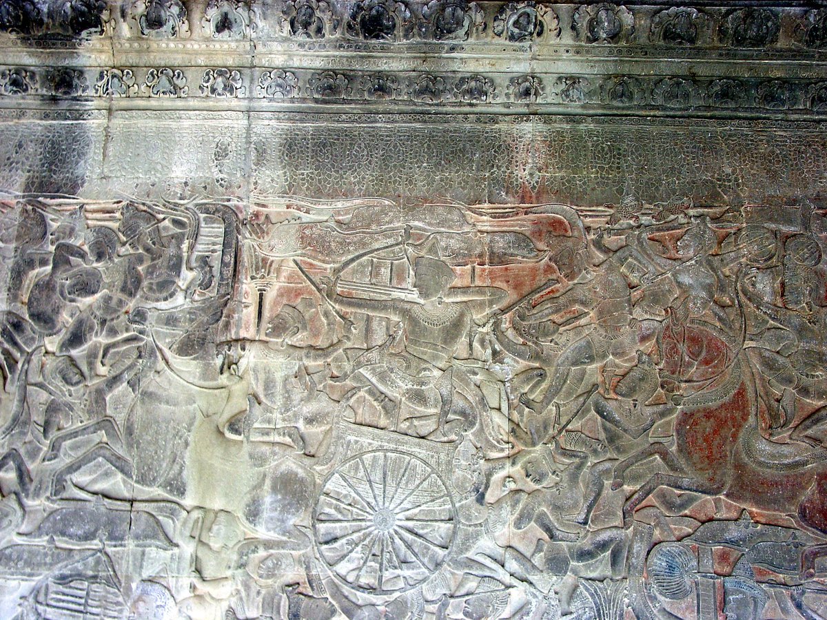 Krishna drives Arjuna's chariot at the Battle of #Kurukshetra, shown in Angkor Wat Temple, Cambodia. 
#Hinduism