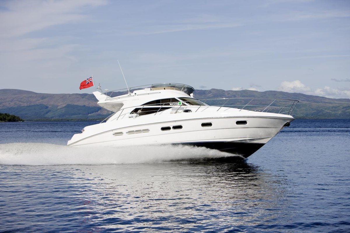 CameronHouseLL's tweet photo. Step aboard and experience true #luxury on the Celtic Warrior. Set sail and see the beauty of #LochLomond from the water.

To find out more and book a cruise please call The Marina on 01389 722 508 or email themarina@cameronhouse.co.uk

https://t.co/yjriAUMMNf https://t.co/6FfcMLnfX6