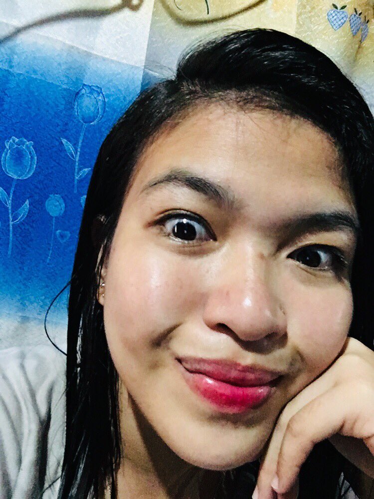 IndayAnghelita's tweet photo. Kanang sayo pa giagda nakag shat kay nasakitan siya sa iyang crush hahaha friend diay. #ateJoy https://t.co/nKGmN8gtEP