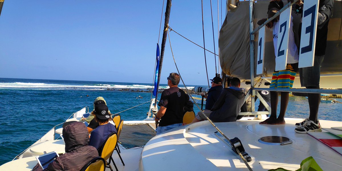 WSL_QS's tweet photo. The #SenegalPro goes mobile! Action is now underway, watch LIVE Scores @wsl >> https://t.co/XIhyatovYj https://t.co/l99U0GfDc9