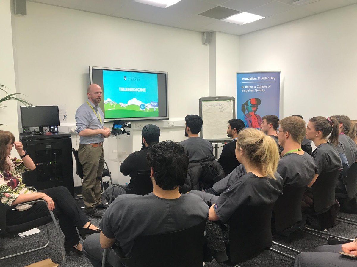 AlderHeyInnov's tweet photo. Innovation at @LivUni with 5th year medical students for #LivDocSim week 🤖 #unleashinginnovation https://t.co/xJphDbfWyu