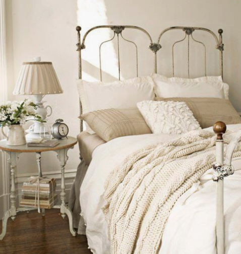 eicopaintsCo's tweet photo. #CREAM TEAM: This gorgeous #paint hue rules supreme when creating serene home decor...😍 👇 Order our FREE colour card &amp; browse our selection of dreamy off-white shades. #paint #thursdaythoughts #eco #kind #dreamyapplication https://t.co/MYw9T1Ycn7