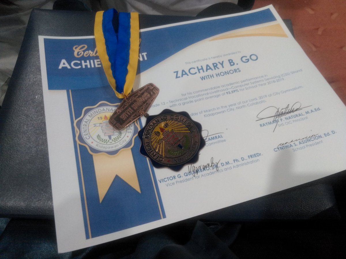 Zyan_OG's tweet photo. Di hadlang ang Dota sa aking pag-aaral.
#dotaplayer
#Graduation2019 https://t.co/TdTaoueONi