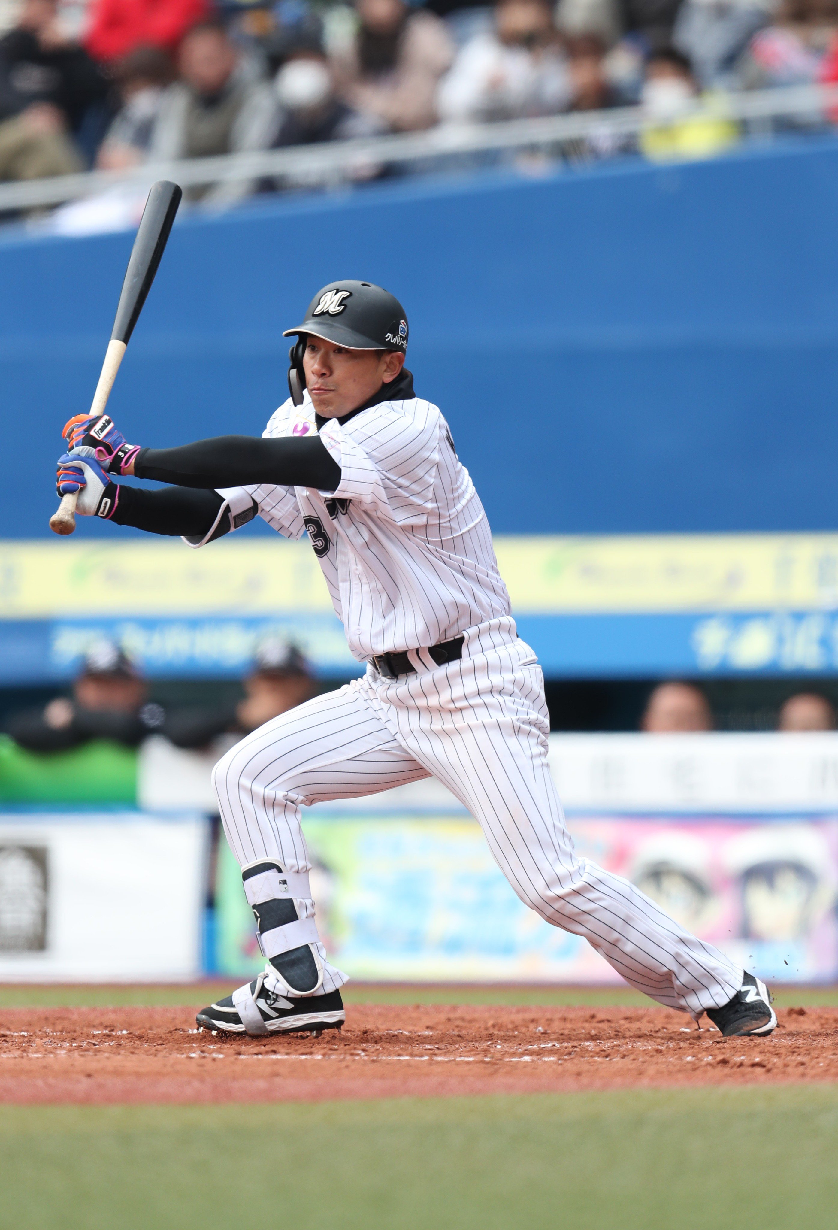 角中勝也 千葉ロッテ 珍し サマーユニフォーム 角中勝也 千葉ロッテ 珍し サマーユニフォーム