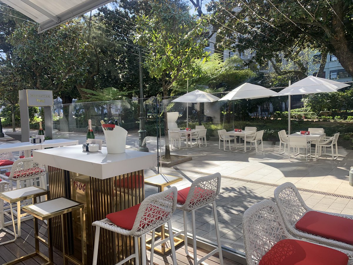 granhotelnagari's tweet photo. #28DeMarzo: Tal día como hoy, recuperamos la ciudad de #Vigo. ¡Muy Feliz Día de la #Reconquista! 🎌☀💪
Lo celebraremos con un vermú gallego @nordesia a la salud de los franceses 🍸😀
#ReconquistaVigo #VigoPower ✌ #GaliciaCalidade #byebyefranceses 🇫🇷👋 https://t.co/sHbJxRzgfk