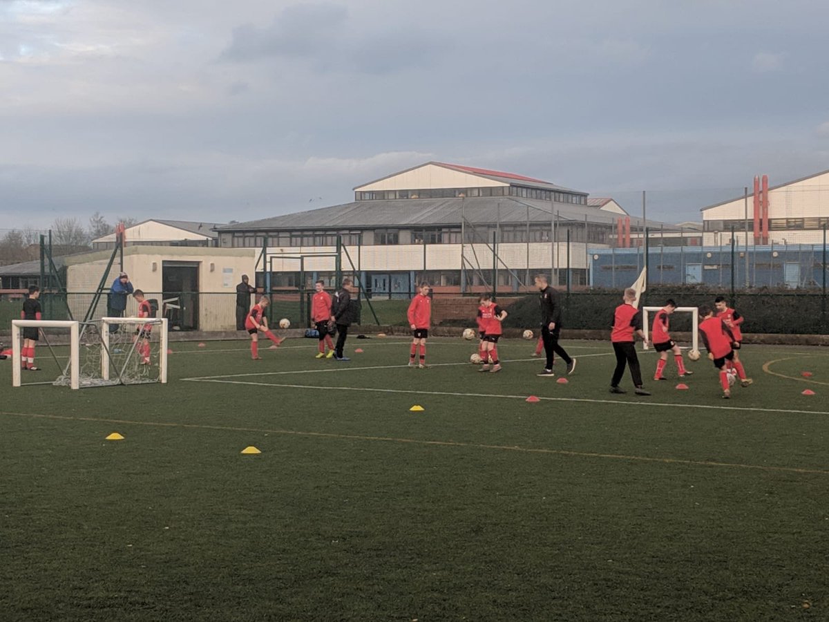 academystfc's tweet photo. Fun and challenging evening for all our younger reds last week. Carousel practises involving a physical integration quarter, pysch quarter, technical quarter and SSG/Tactical quarter. #4CornerCarousel #STFC #PhysicalIntegration https://t.co/fJaZMDoQGs