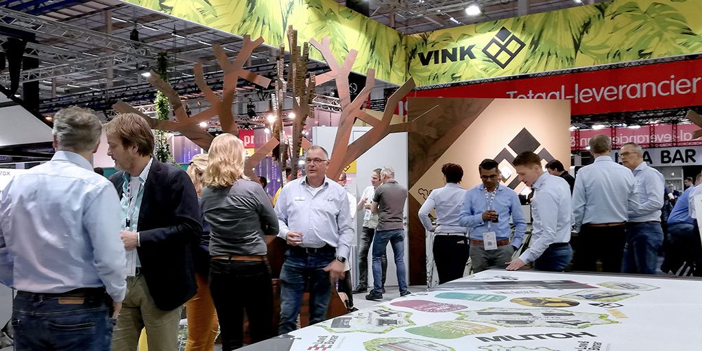 SummaFinish's tweet photo. Visiting @SignPrintExpo? Stop by at not one, not two but three Summa dealers! @VinkVts, @PapyrusBeLux and @DimixNederland are at your service with Summa's latest developments on every booth. 

#signprintexpo #signprintexpo2019 #SummaFinish #beelite https://t.co/S0CXqNAw6k