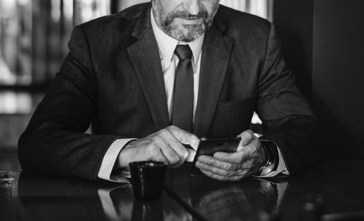 ExecutiveHarley's tweet photo. 'Presenteeism' can lead to workplace burnout.  Besides being detrimental to all employees across an organisation, presenteeism is particularly concerning at board level:

#presenteeism #mentalhealth #workplacewellbeing  #harleystreetexecutive

https://t.co/gXKx4GZKVn https://t.co/IwIuNLSpPE
