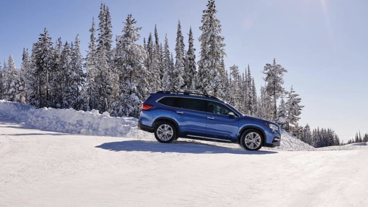 AllSubaru's tweet photo. The awards are stacking up for Subaru Ascent. The all-new family-sized SUV climbs to stardom in the Rocky Mountains. https://t.co/2RNNIMzMsO https://t.co/7LCyQfQ391