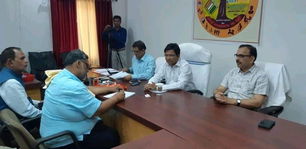 RtBjp4Bihar's tweet photo. आज जन अधिकार पार्टी लोकतांत्रिक के राष्ट्रीय संरक्षक एवं भारत के श्रेस्ट सांसद जन-जन के नेता ,बिहार क़ी आवाज कोशी के लाल @pappuyadavjapl जी ने आज मधेपुरा लोकसभा क्षेत्र से अपना नोमनेशन दिया है उन्हें चुनावँ में भारी मतों से जीत प्राप्त हो ऐसी सुभकामना देता हूँ। https://t.co/8l2Jnoxr3f