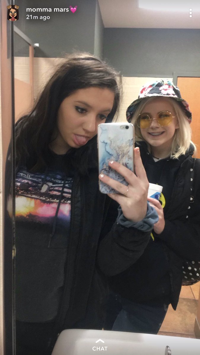 KenzieJWright's tweet photo. Huge appreciation post to my best friend!!! You are amazing and the strongest person I know! I LOVE YOU @Marissa_paige11 https://t.co/GnMNYQGeHE