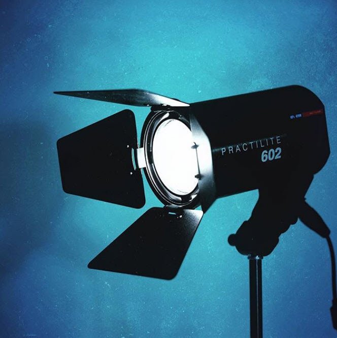 ManiosDigital's tweet photo. The countdown to #NABshow is on! What are you looking forward to seeing?
#practilite602 #lcdvf #ledfresnel #bicolor #ledlight #lowkeylighting #bicolorled #bluetooth #studiolights #ledspotlight #locationlighting #indiefilmmaking #filmschool #photoshoot #lighting #filmmaking https://t.co/keWPYyEeY4