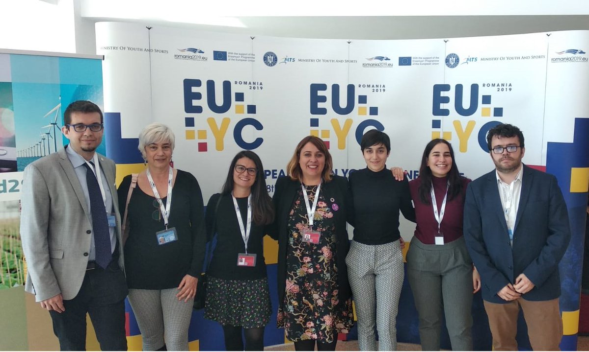 InjuveSpain's tweet photo. Spanish delegation at the @euYOUTHconf #RO2019EU
¡Excellent team! 💪 🇪🇸🇪🇺
#Injuve #AgendaInjuve @rutenca @omartinezrodrig y @_CJE_
#EUYCBucharest #YouthConf Thanks for your hospitality ;) https://t.co/sB7j9zou2T
