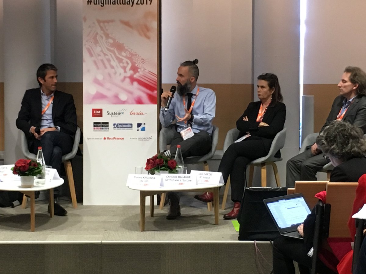 DIGIHALL_DIH's tweet photo. « Comment redonner au défenseur un avantage stratégique en le positionnant à nouveau en avance par rapport aux #hackers ? À #DigiHall on réfléchit à cela. Les ensemble d’#IA nous permettent de créer des éléments de rupture et d’avancées »  @__ftk @CEA_List #DigiHallDay https://t.co/7Kmeiotq4J