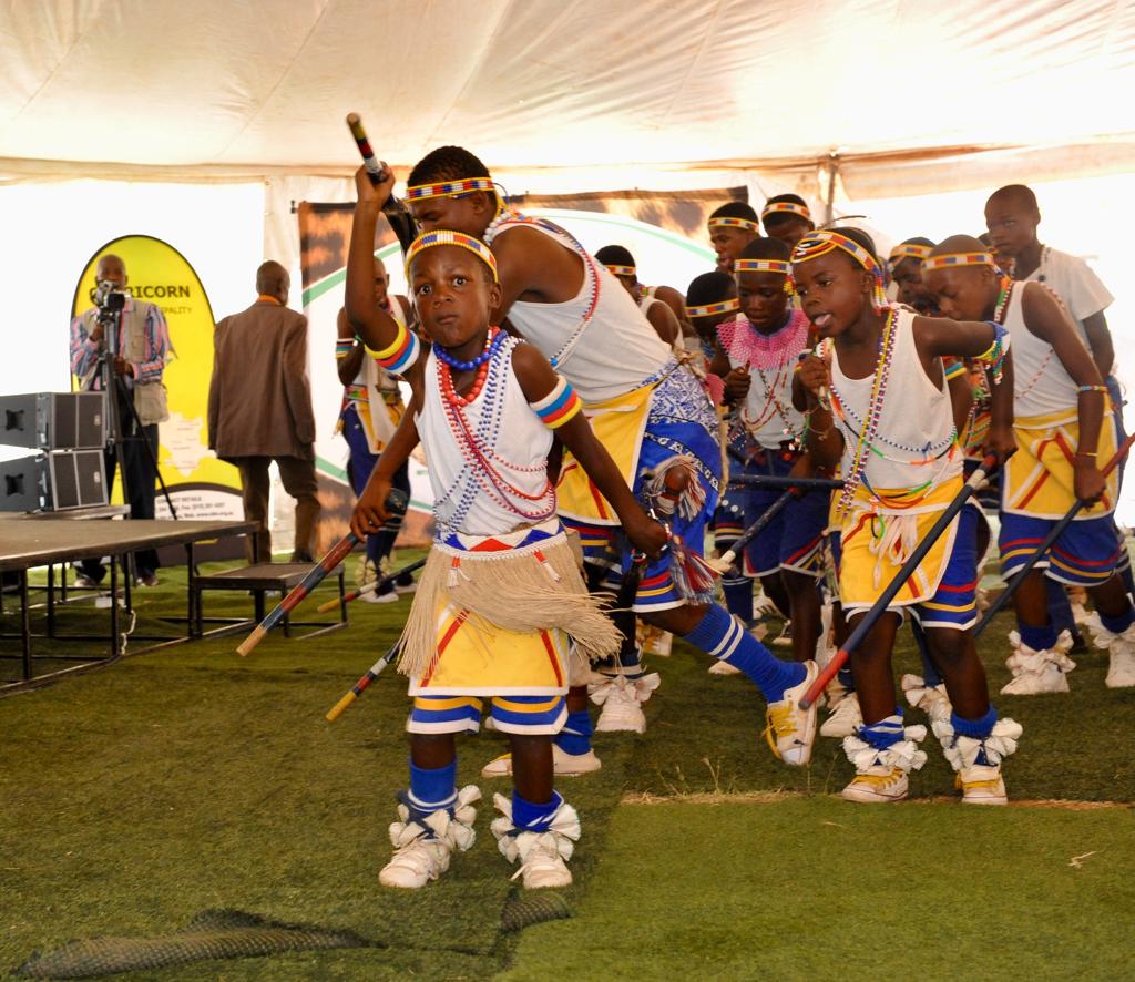 NationalCoGTA's tweet photo. Colourful scenes in #Moletji, Limpopo Province https://t.co/pFBpkpmItp
