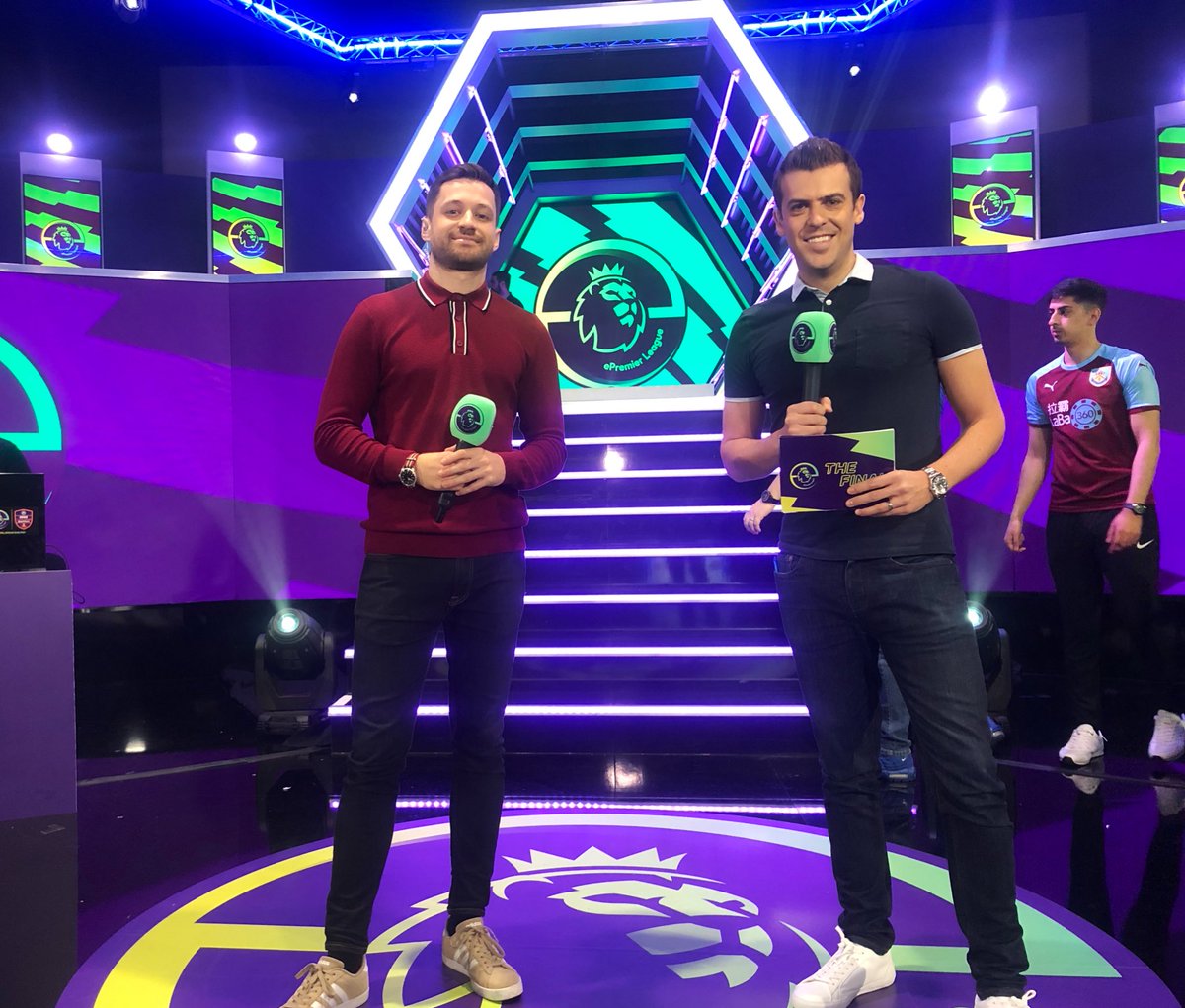 📺 Excited to be hosting the 1st Ever E-Premier League Finals live in London with <a href="/SpencerOwen/">Spencer</a> <a href="/Gfinity/">Gfinity</a> ! Come and join us at 11am on <a href="/SkySportsPL/">Sky Sports Premier League</a> . Which club will be crowned champions? 🏆 
#EPL #FIFA19 #SkySports
