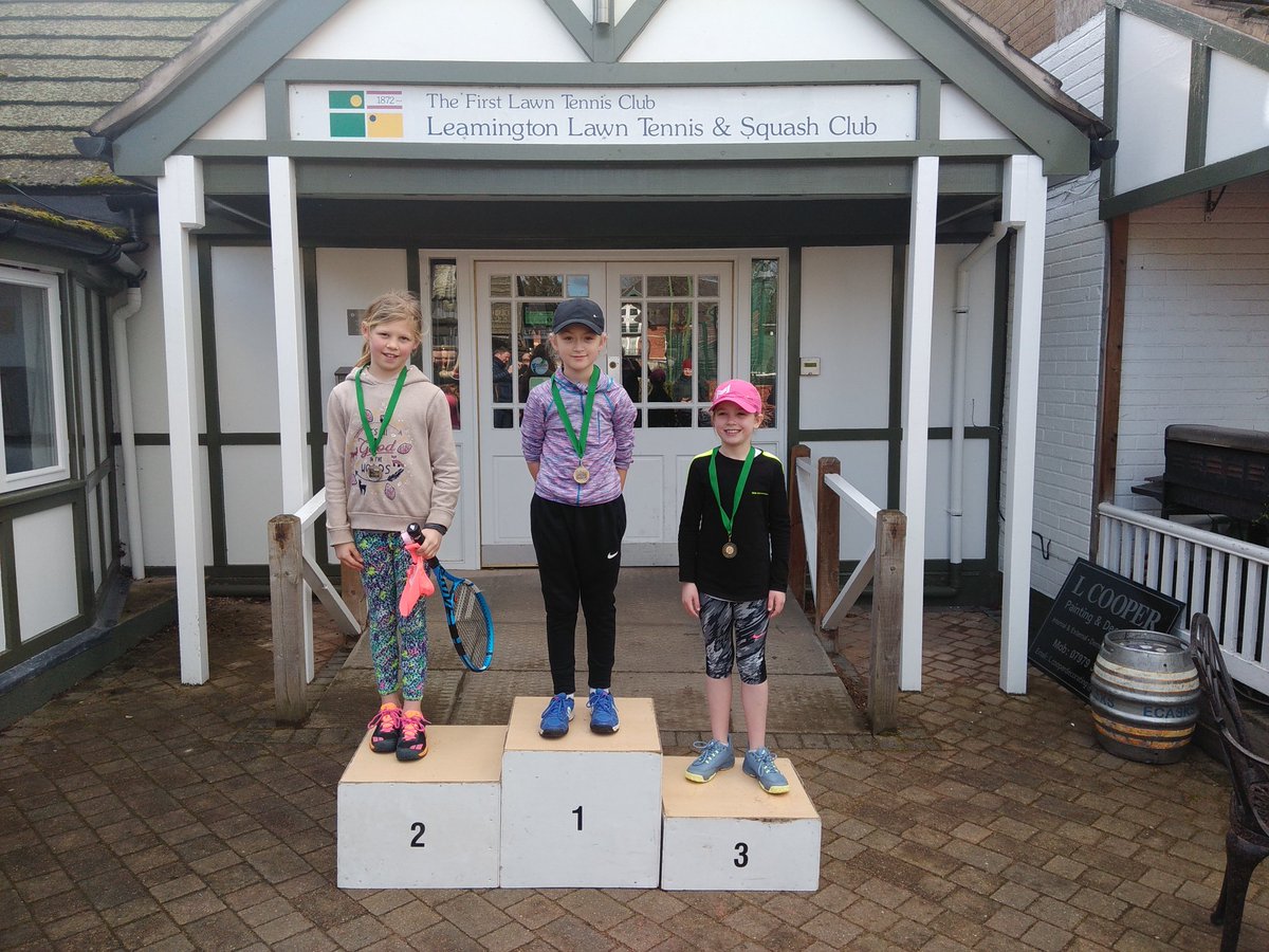 PillingerTennis's tweet photo. Grade 5 green girls at leam on sun 17 mar.  10 girls took part.  1 Hannah 2 Emily 3 Jessica https://t.co/dNKaRPMWTF