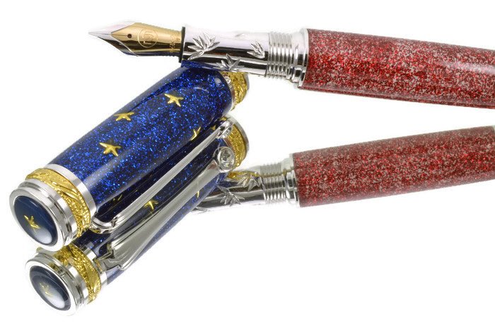 opusmechan's tweet photo. We will have this 13 Colony Tribute in Atlanta next weekend! The last one didn’t even make it thru the 1st show! https://t.co/nGe5SKH66r #fountainpen #13colonytribut #opusmechan #opusmechanpens #glitzcollection #custompens #luxurylifestyle https://t.co/JRm9IVEmMe
