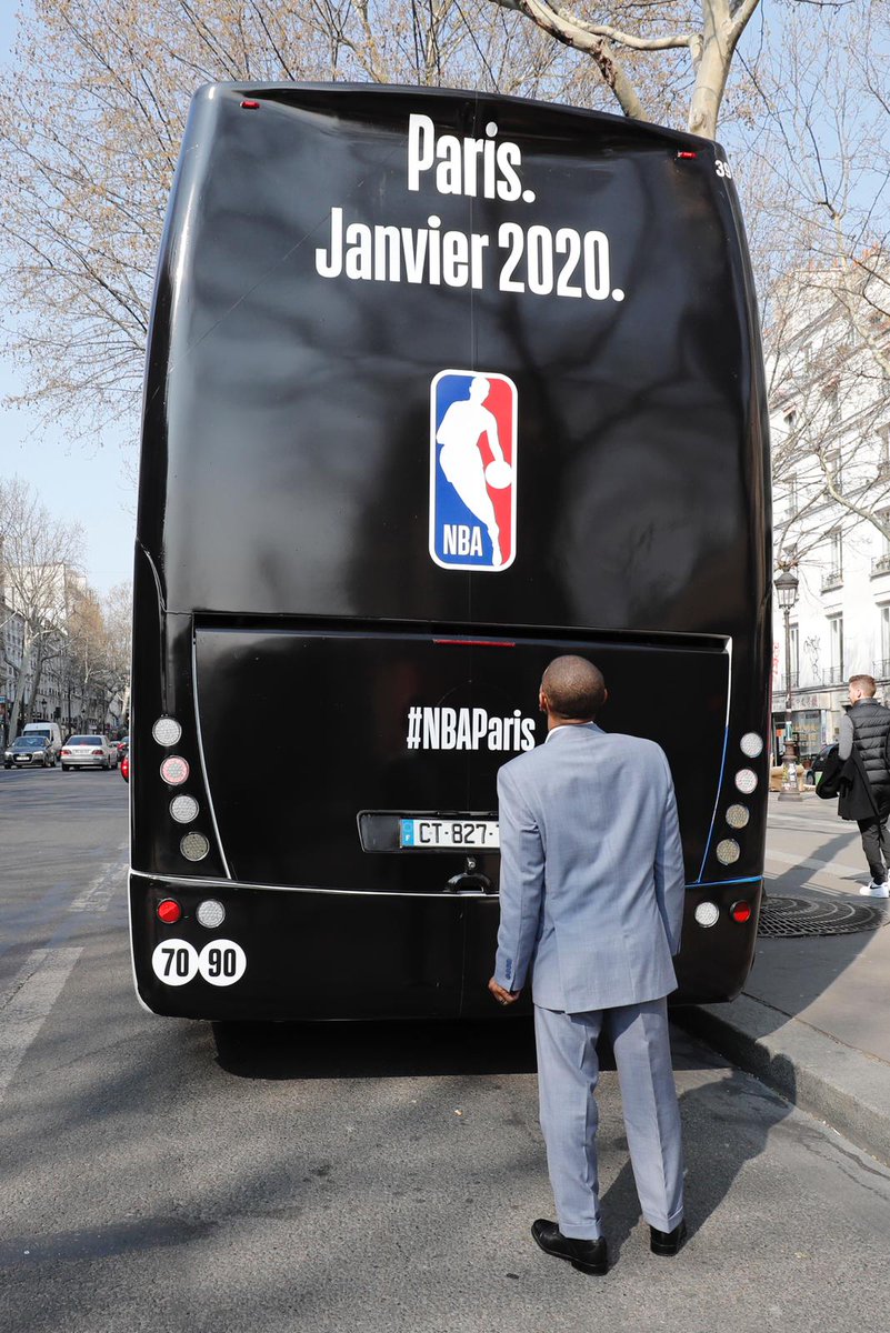 NBAextra's tweet photo. ⭐ Un invité exceptionnel pour une annonce exceptionnelle !
➡️ Le reconnaissez-vous ? https://t.co/cydS6XKSQr