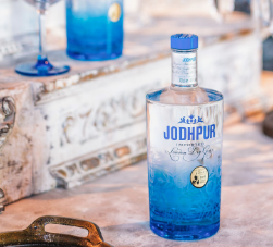 Had a long day? Don’t wait till the weekend, treat yourself to a gin and tonic right now!