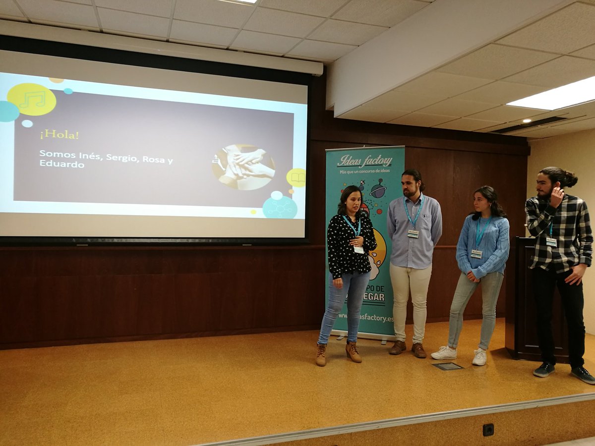 ACCUAndalucia's tweet photo. Y ahora es el turno de los ideólogos de #SoundBooks, una futura #app para poner banda sonora a nuestras lecturas preferidas. ¡Nos han hecho una prueba en directo y nos encanta la idea! RECUERDA: Estamos en #IdeasFactorySummit en la @ETSIngenieria de @unisevilla https://t.co/ZWAidblGTi